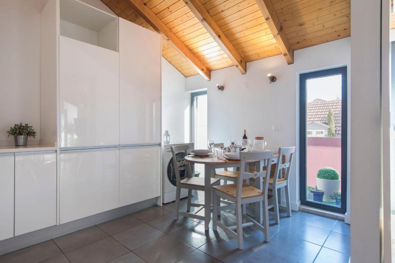 Bairro Alto Stunning Flat With Balcony By Lovelystay Lisboa Екстериор снимка