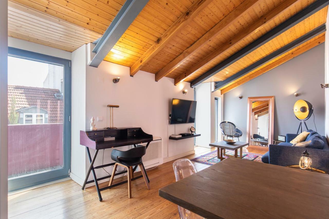 Bairro Alto Stunning Flat With Balcony By Lovelystay Lisboa Екстериор снимка