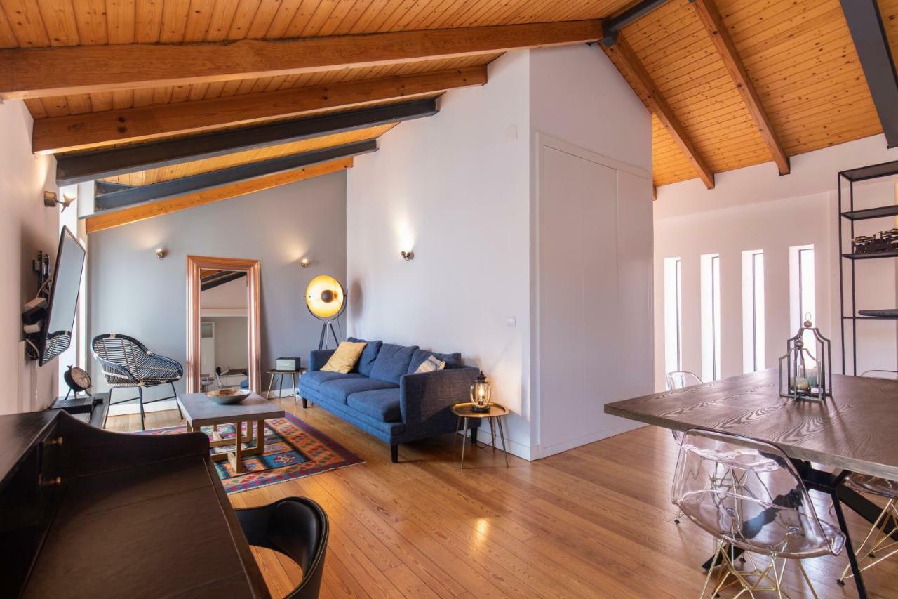 Bairro Alto Stunning Flat With Balcony By Lovelystay Lisboa Екстериор снимка