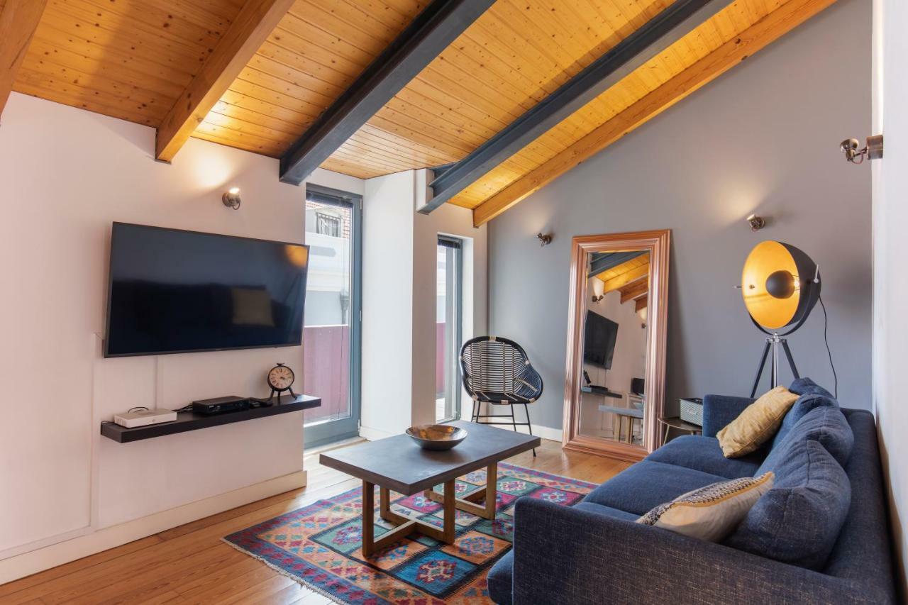 Bairro Alto Stunning Flat With Balcony By Lovelystay Lisboa Екстериор снимка